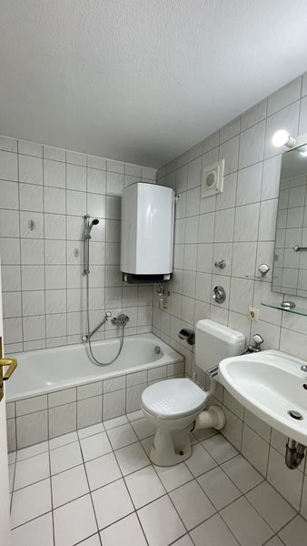 2-Zimmer-Wohnung in Rottenburg Seebronn mit Terrasse und TG Stellplatz 
